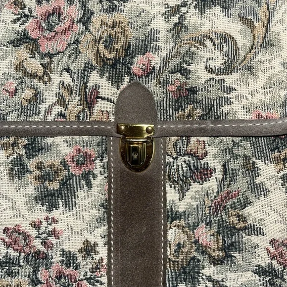 Vintage French Luggage Carry on suitcase tapestry - Picture 6 of 11